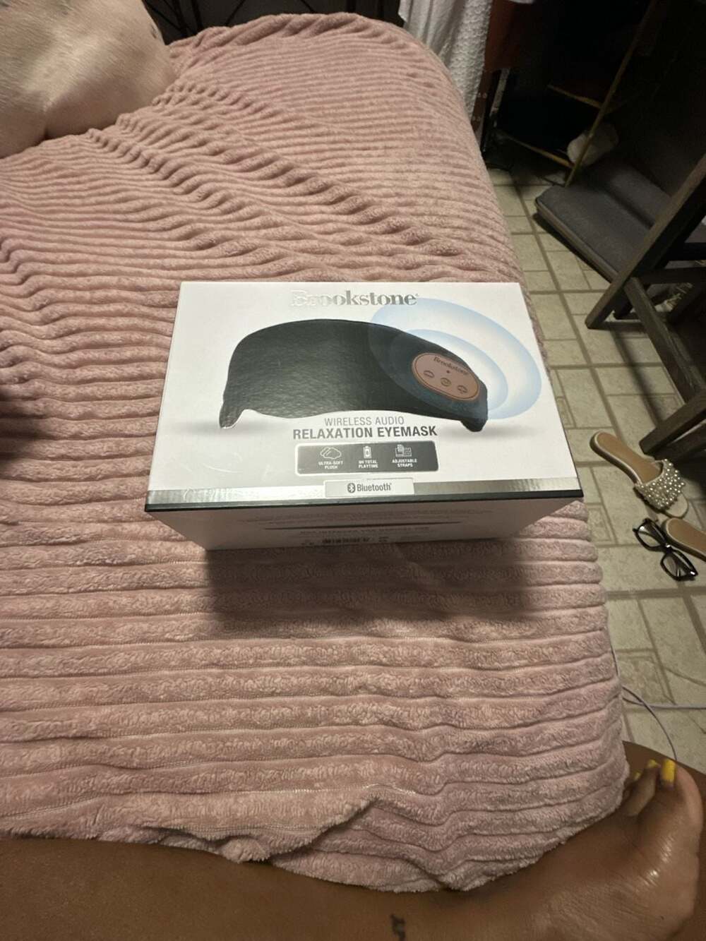 Brookstone Wireless Audio Relaxation Eyemask
